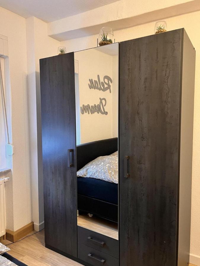 Lovely 1-Bed Apartment In Koblenz Coblenza Exterior foto