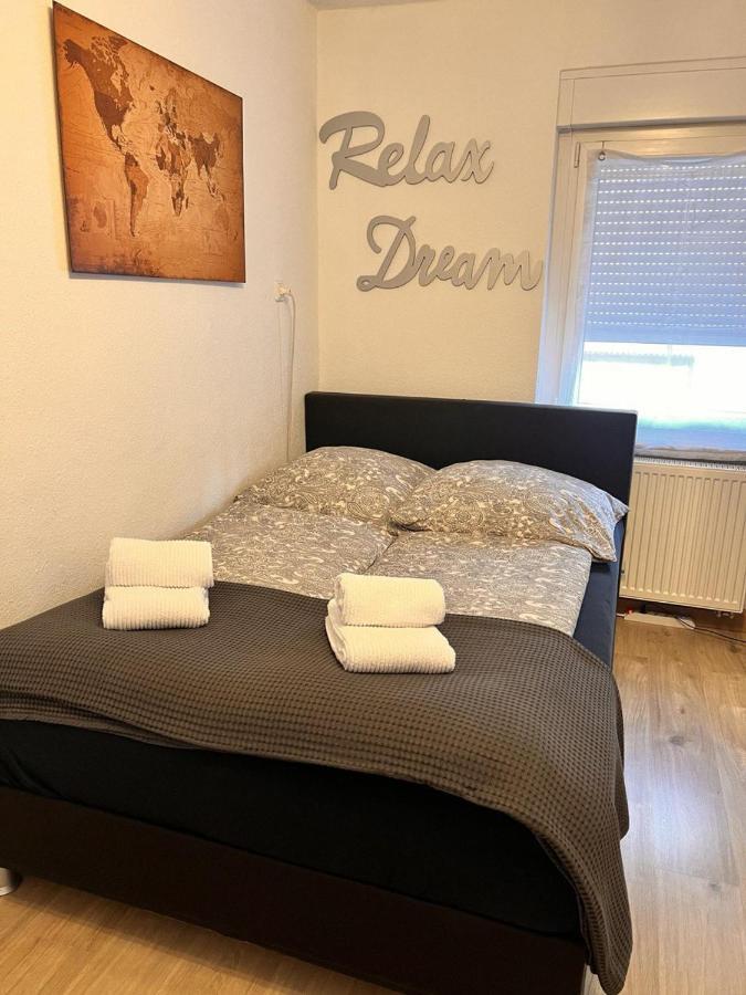 Lovely 1-Bed Apartment In Koblenz Coblenza Exterior foto