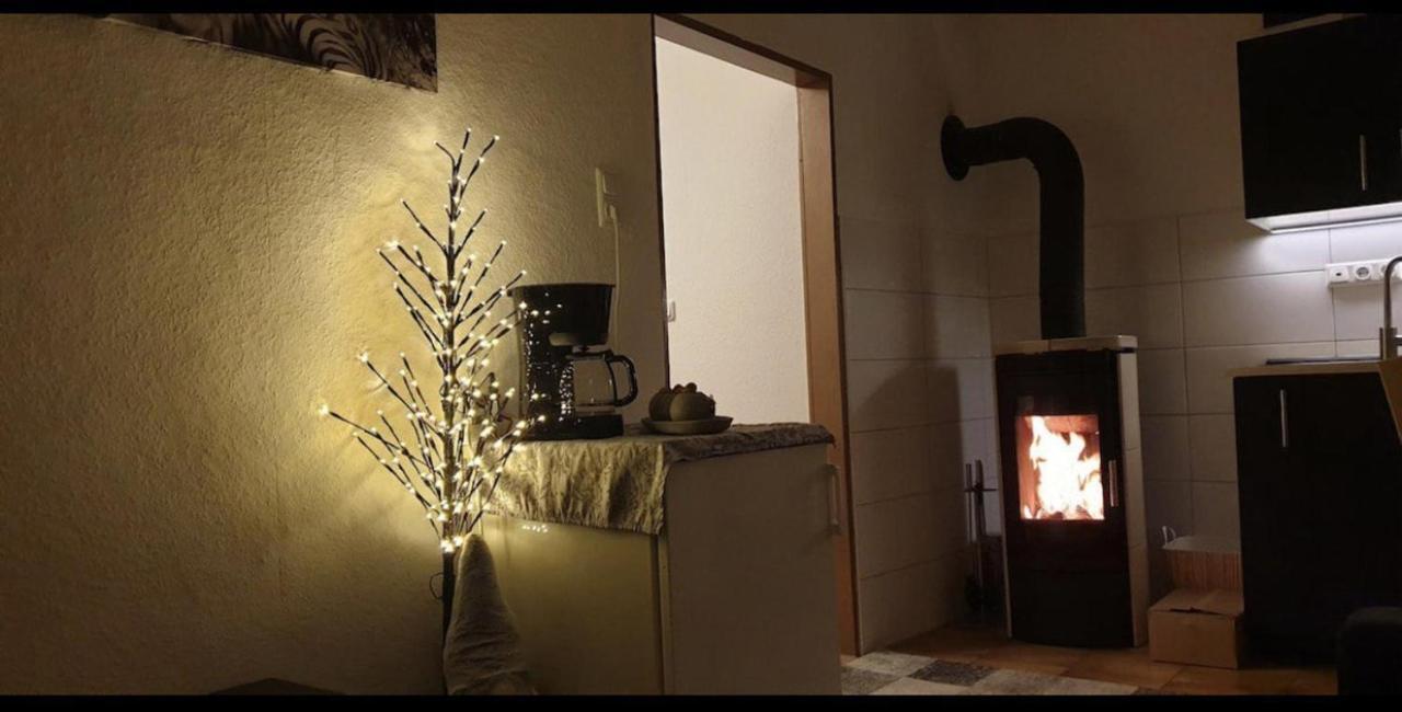 Lovely 1-Bed Apartment In Koblenz Coblenza Exterior foto