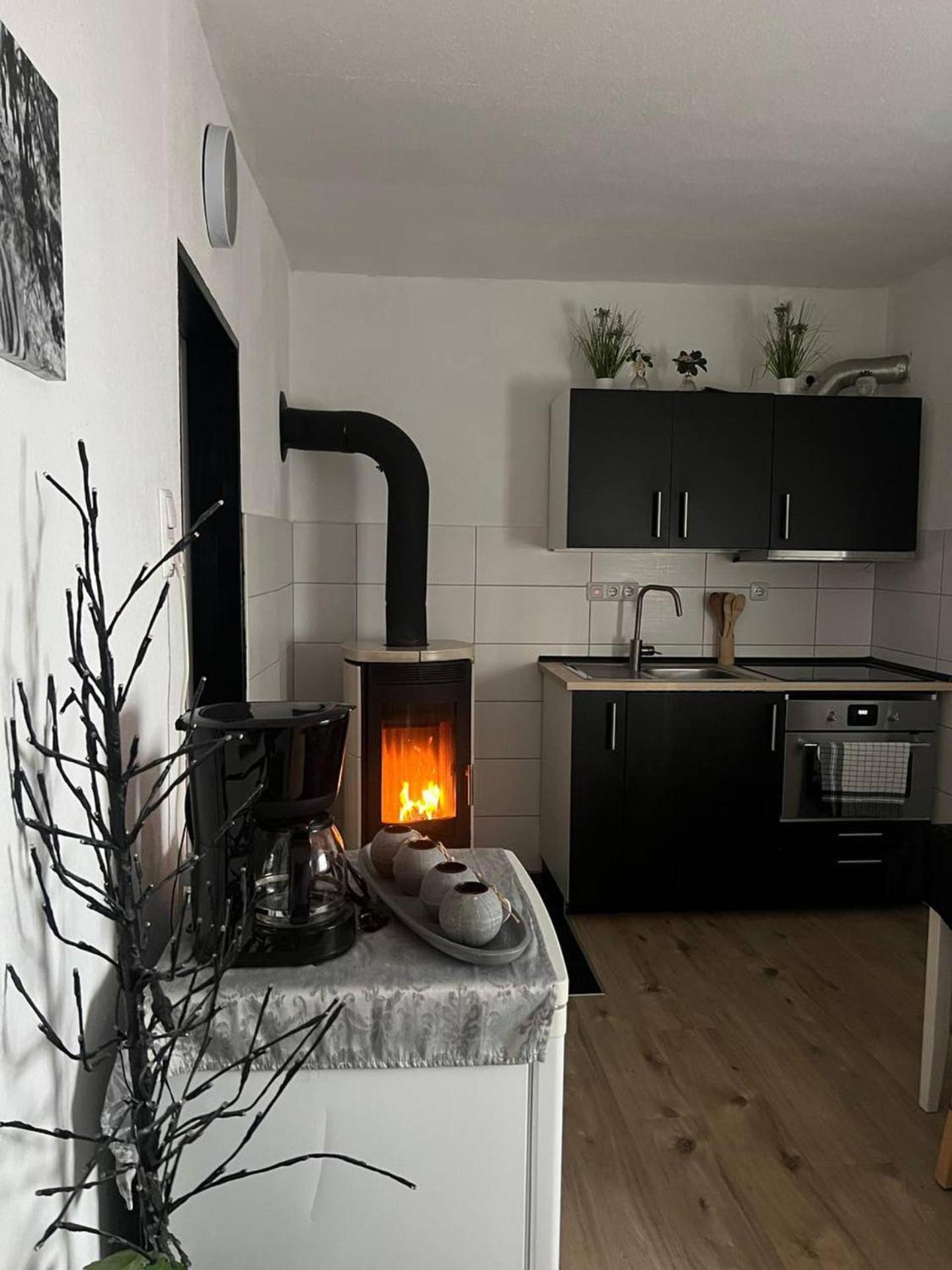 Lovely 1-Bed Apartment In Koblenz Coblenza Exterior foto